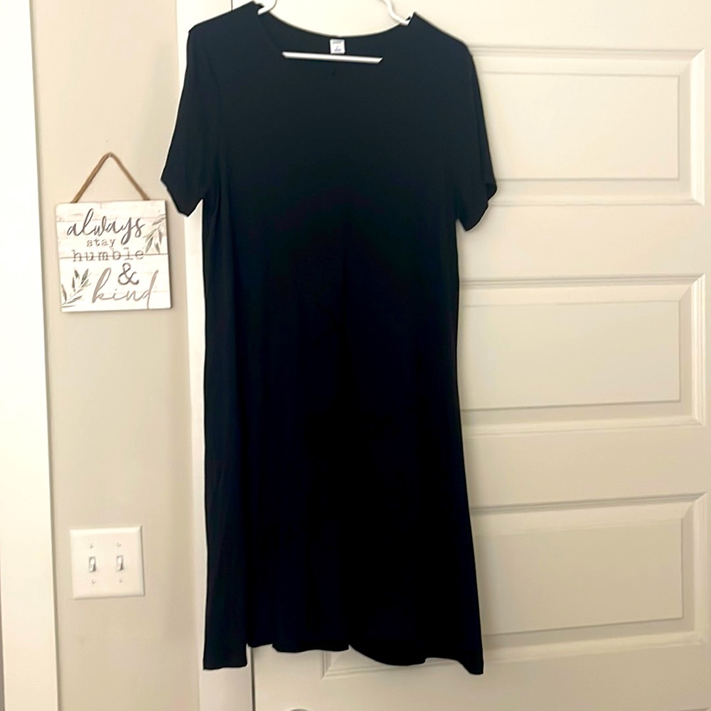 Black comfortable short sleeve T-shirt dress